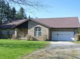 9412 Taylor May Rd, Chagrin Falls, OH 44023