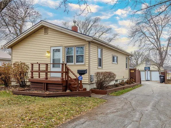 1924 E 27th St, Des Moines, IA 50317