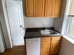 7749 N Sheridan Rd APT 3, Chicago, IL 60626