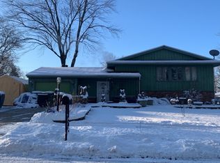 957 W 67th Pl, Merrillville, IN 46410