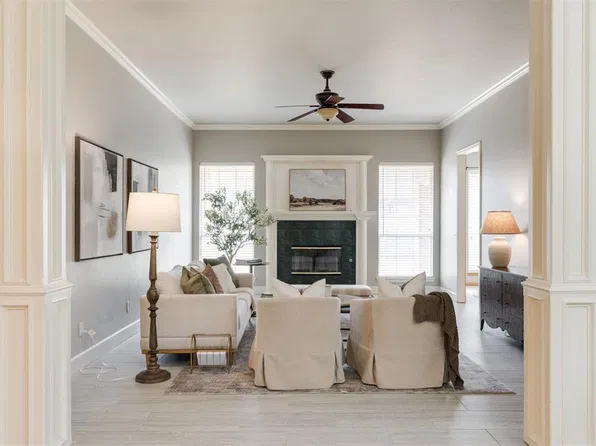 1112 Copperfield Dr, Edmond, OK 73003