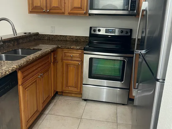 1493 Lake Crystal Dr APT E, West Palm Beach, FL 33411