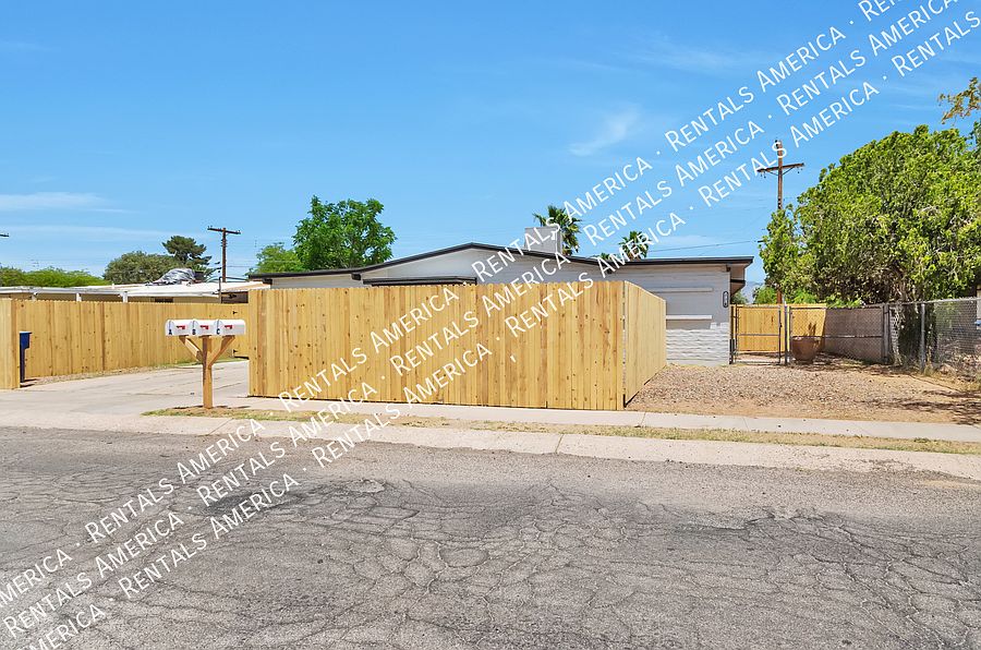 1st image of 3731 E Garden St #B