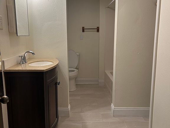 5th image of 351 Saint George Ave #351.5