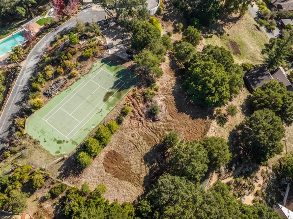 2 Summit Way, Redwood City, CA 94062