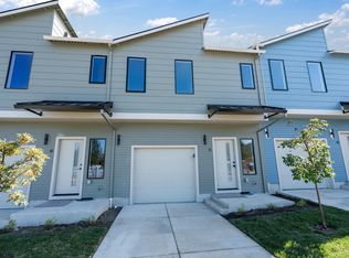 2028 Sunset Dr #5, Medford, OR 97501