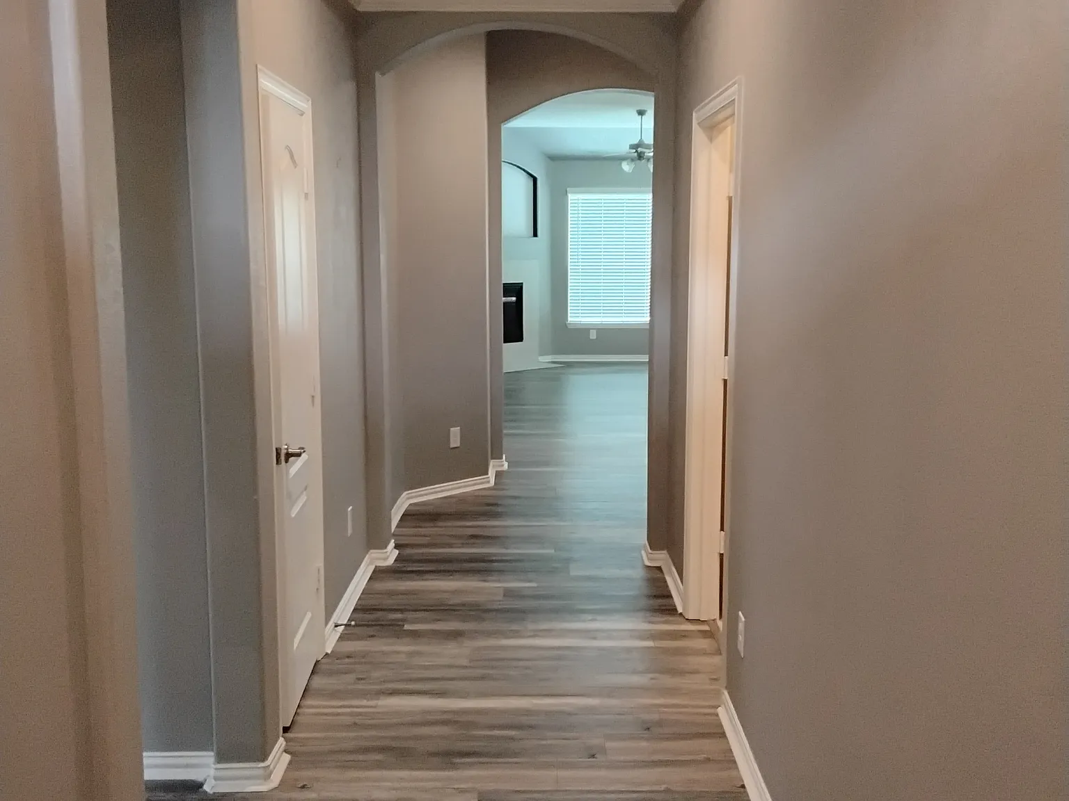 3 bed, 1848 sqft, $2,400 — Photo 2