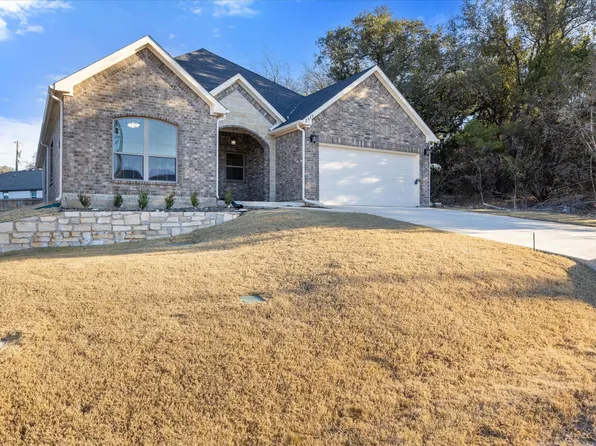 2519 Hillcrest Dr, Granbury, TX 76048