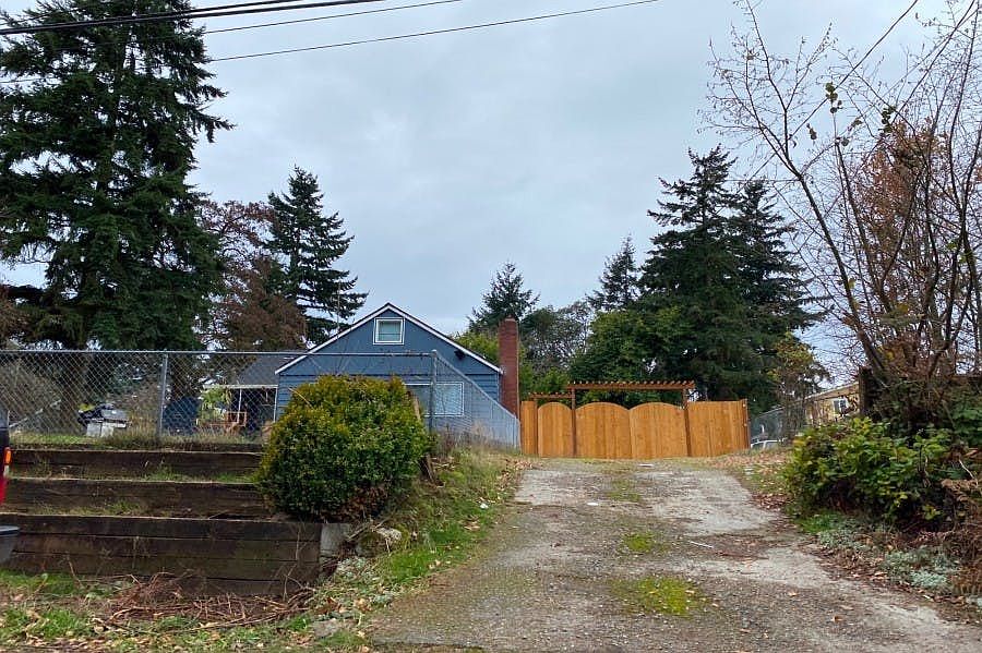 1st image of 12623 14th Ave S