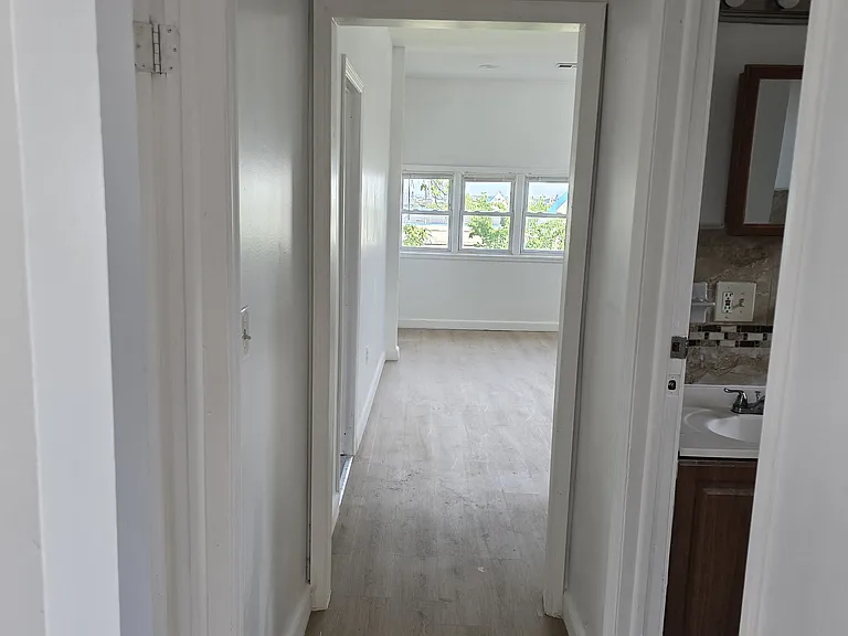 782 Bergen St #3 — Photo 11
