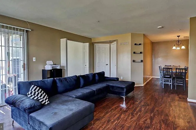 8087 Lacy Dr #203 — Photo 2