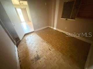 5th image of 1395 Queen Rd