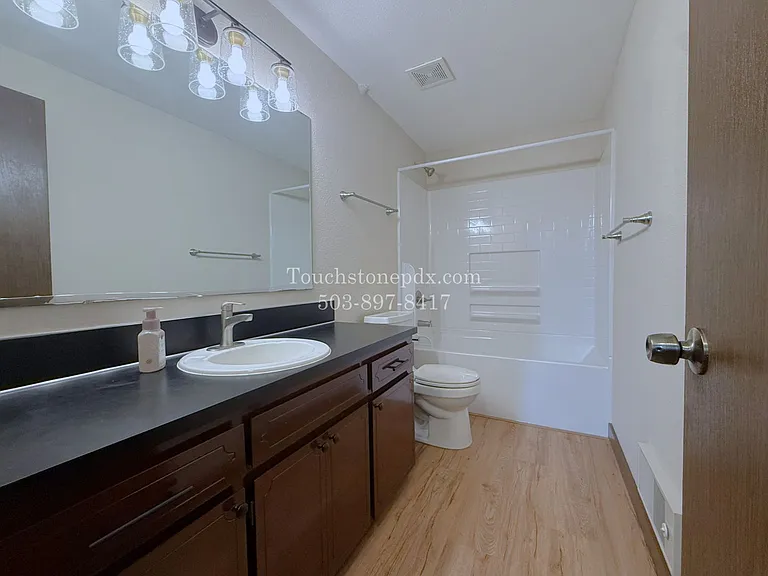120 SE 176th Pl — Photo 4