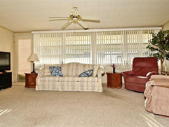 4th image of 1220 N Pebble Beach Blvd