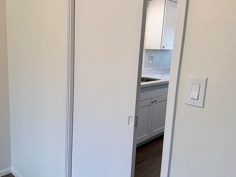 10217 W Mission Ln — Photo 15