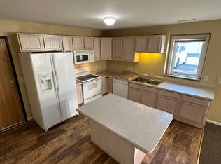 1915 Haughton Ave #101, Mankato, MN 56003
