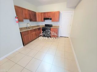 41 Highland Ave #11221221, Newark, NJ 07104