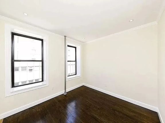 4th image of 1379 Lexington Ave APT 2B