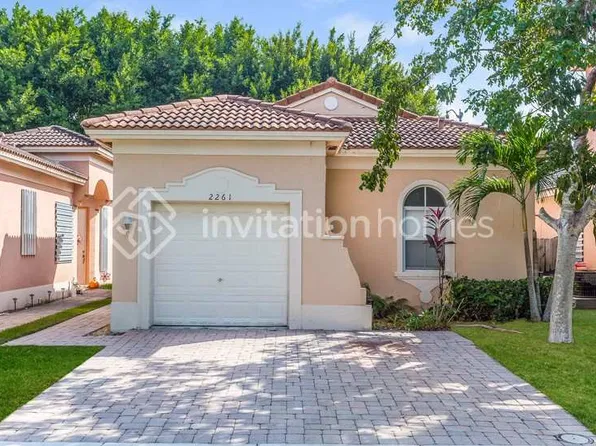 2261 NE 37th Rd, Homestead, FL 33033