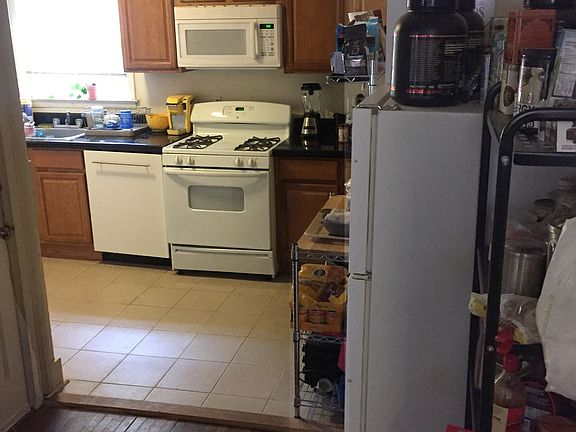 5th image of 82 Mansfield St #1