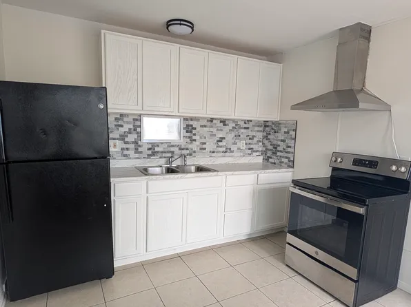 305 N 15th St #C, Las Vegas, NV 89101