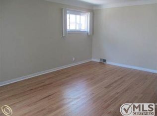 4009 Vassar St, Dearborn Heights, MI 48125