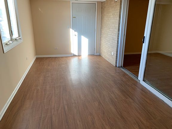 2nd image of 5753 W Higgins Ave #2R