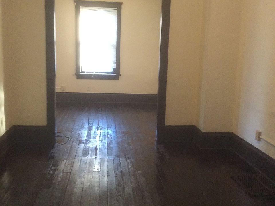 2nd image of 2229 13th St NE