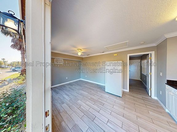 2nd image of 2224 Fan Palm Dr