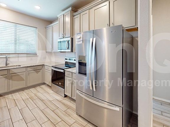 5th image of 3804 Arroyo Trl