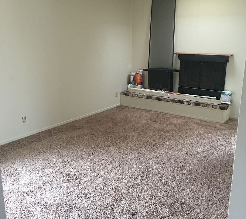 2nd image of 369 Sea Ridge Rd APT 5