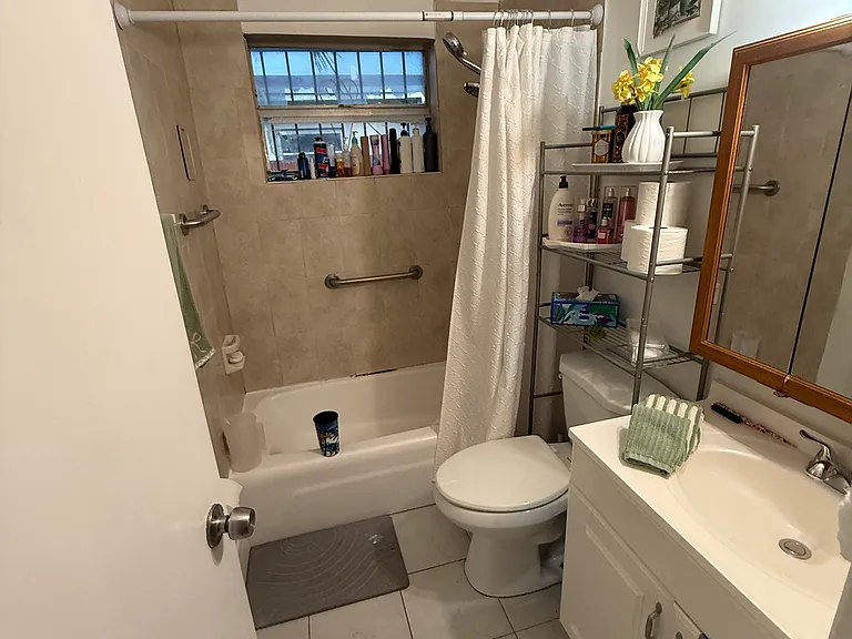 1171 SW 78th Pl — Photo 2