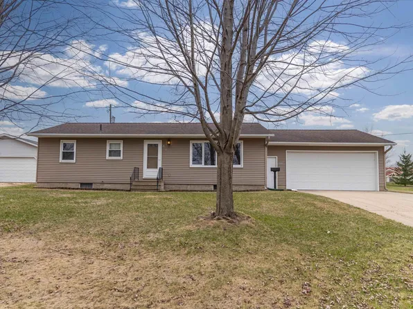 602 1st St, Janesville, IA 50647