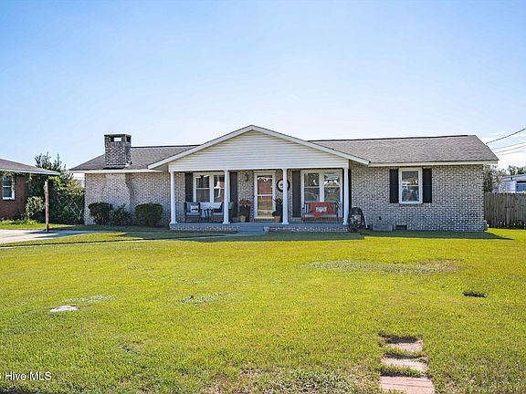 2nd image of 3908 Marsella Avenue