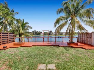 8909 SW 214th St, Cutler Bay, FL 33189