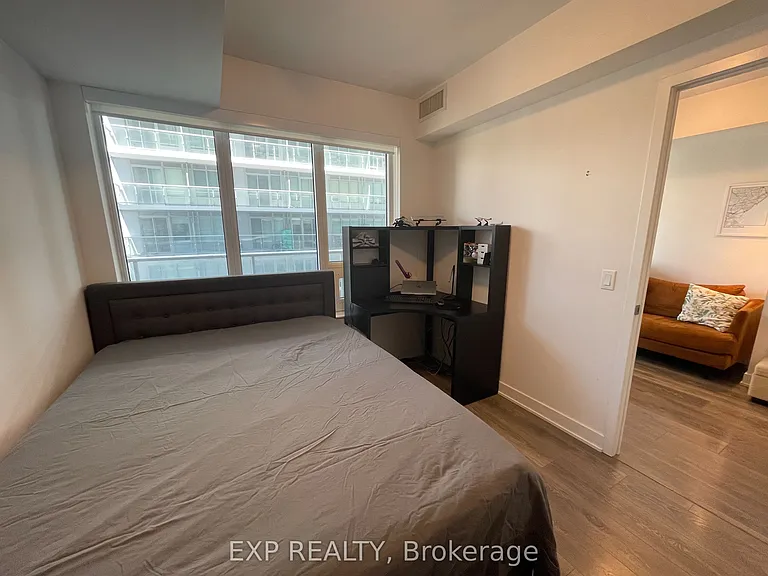 195 Redpath Ave #2015 — Photo 15