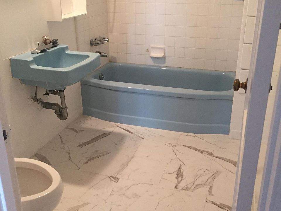 2nd image of 248 Grove St