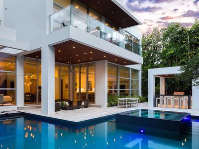 675 Golden Beach Dr, Golden Beach, FL, 33160