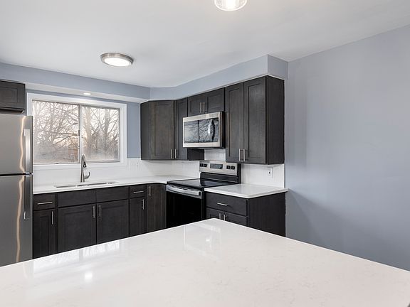 3rd image of 2-74 N Parker Ave