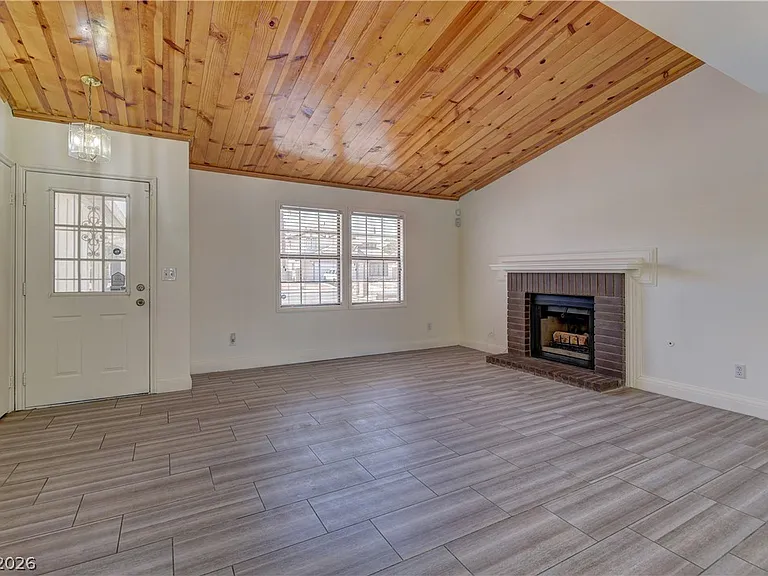 4308 Apex Dr — Photo 4