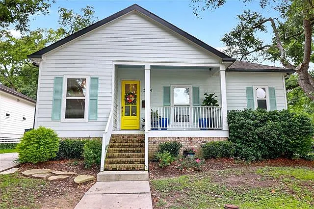 5024 Paris Ave — Photo 1