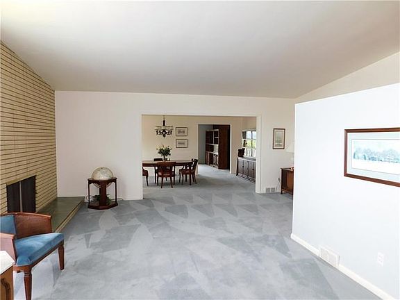 5th image of 1180 Circle Dr