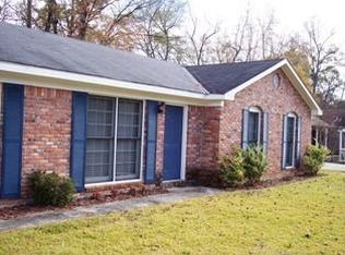 6612 Charter Oaks Cir, Columbus, GA 31909