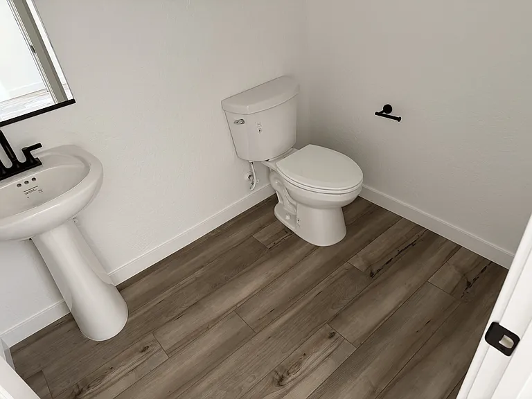 4104 Clary Ct — Photo 3