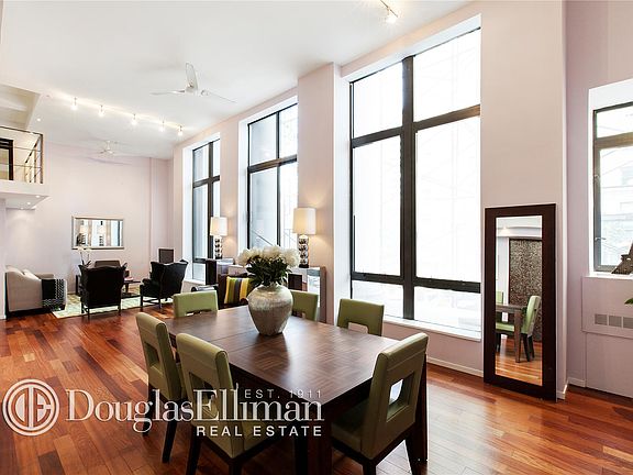 3rd image of 324 W 23rd St APT 2A