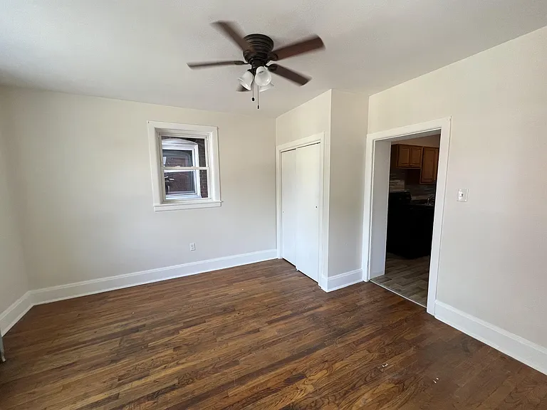 424 N Locust St #2 — Photo 5