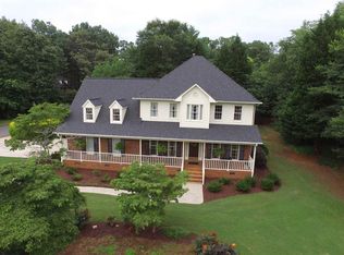 196 Woodridge Dr, Spartanburg, SC 29301