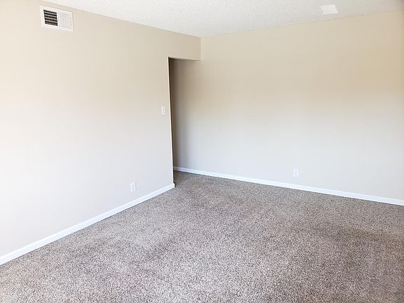 5th image of 1330 Joplin Dr Unit 4
