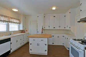 5th image of 5232 Townsend Ave