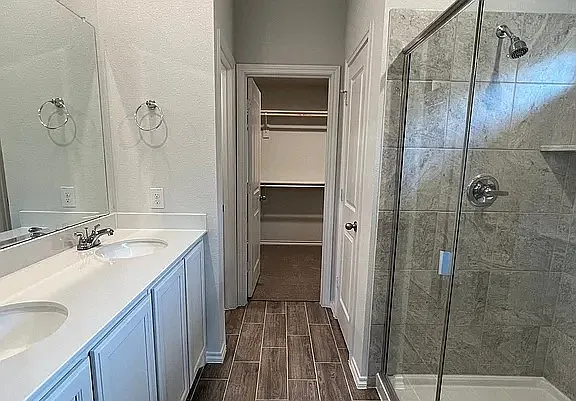 5825 Brookville Dr — Photo 9